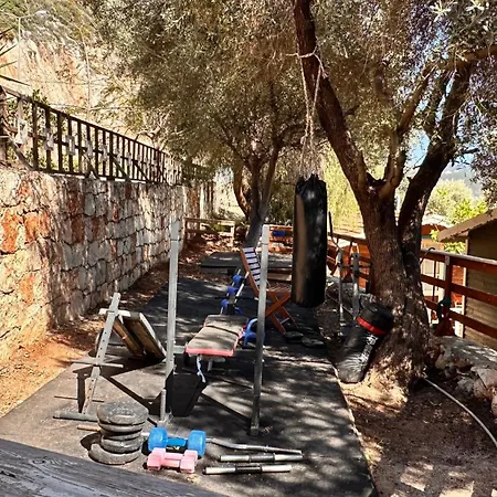 营地 坎莫卡普酒店 *